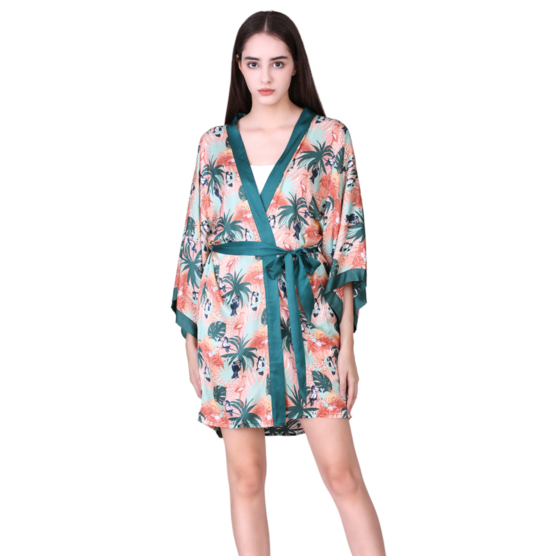 Individueller Kimono-Bademantel